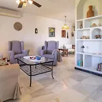 Stunning In בית נופש