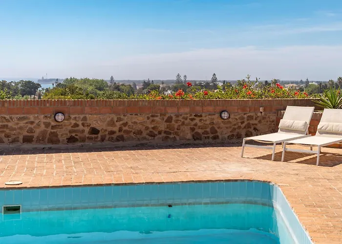 Vakantiehuis Stunning In *